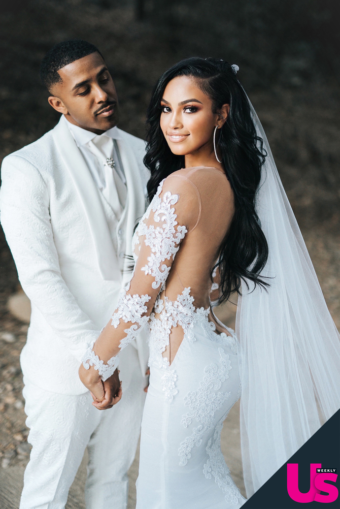 How do you feel about this 40 year old male singer marrying a 19 year old woman?