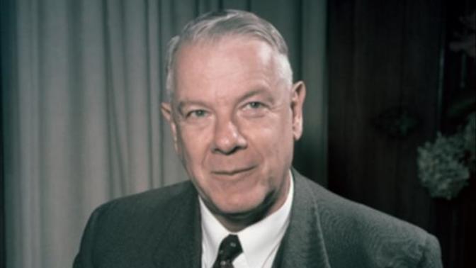 Can you rate the attractiveness of Dr. Verwoerd?