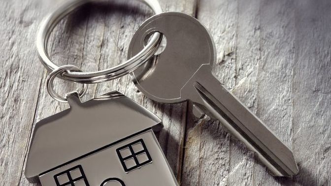 We broke up BUT he still hasn't returned the keys of my house even if I’ve asked him to do. What does it mean?