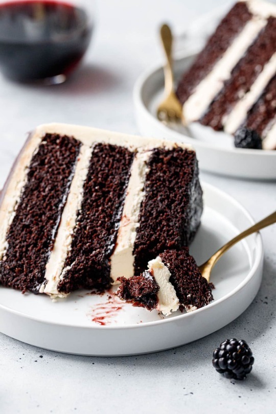 blueberry red wine chocolate cake