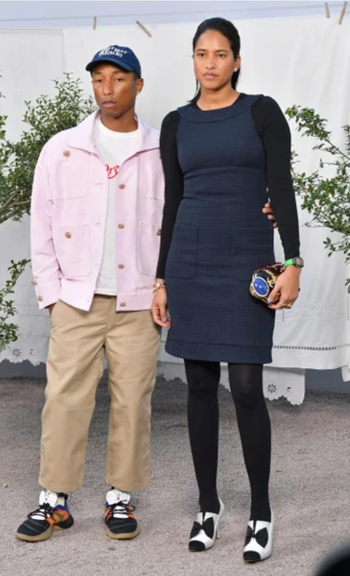 Women would you date a man shorter than you & Men would you date a woman taller than you?