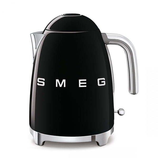 Does anyone have the Smeg kettle? GirlsAskGuys