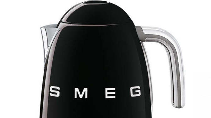 Does anyone have the Smeg kettle?