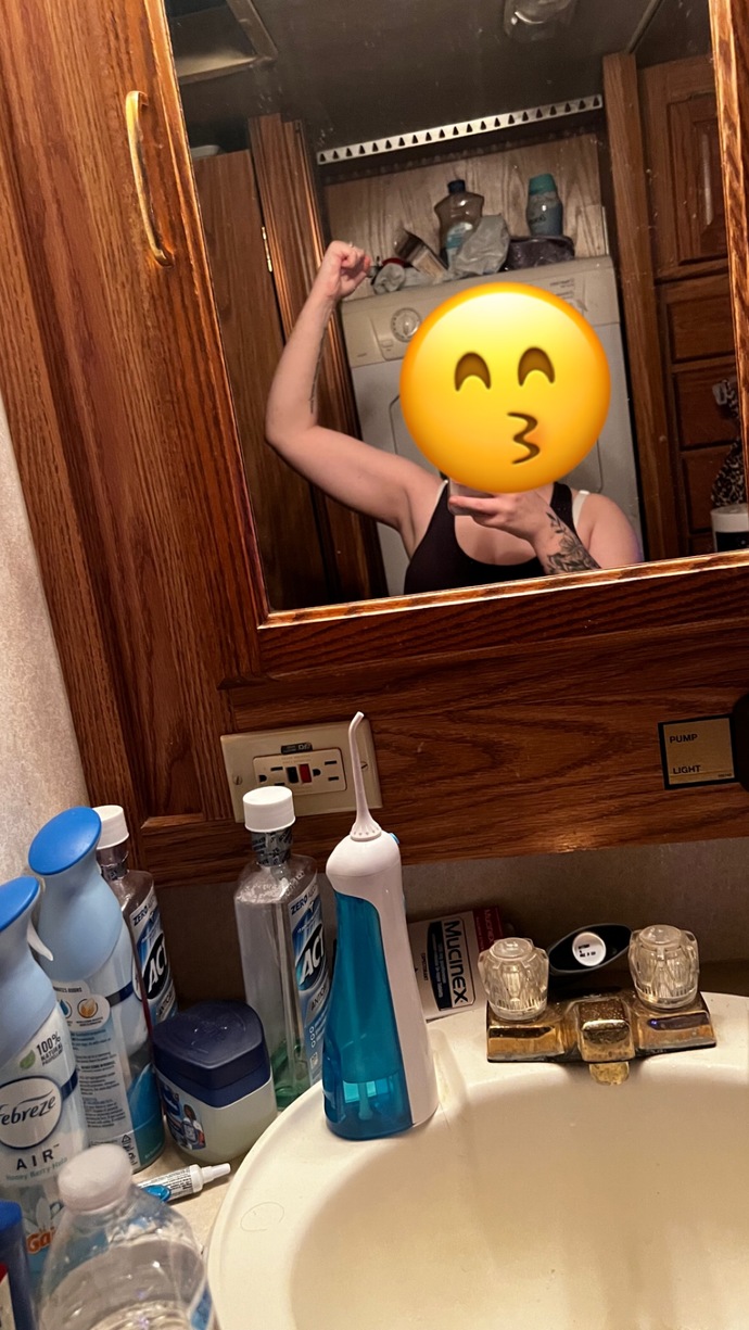 Do I have big arm muscles for a woman that doesnt work out?