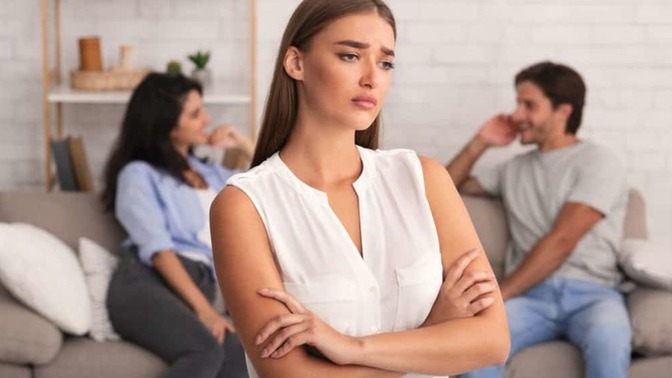 Would you date someone with an unfinished past with an ex?