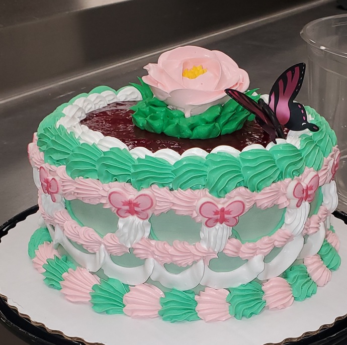 What do we think of this cake?