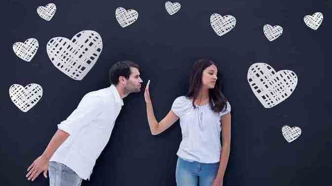 Does playing hard to get work for girls?