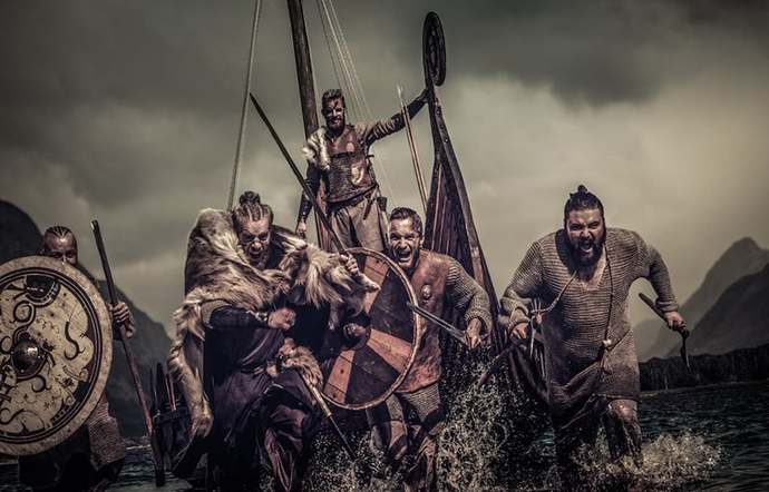 If YOUR city was being invaded by Vikings what would you do?
