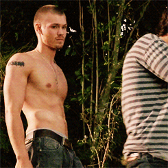 What do you think of the low-rise pants look on men that are toned and muscular?
