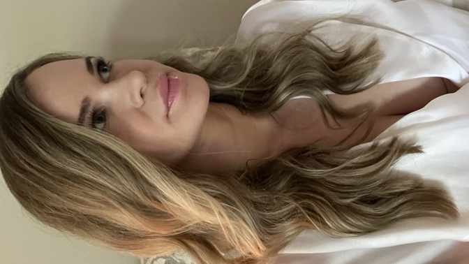 What hair color do you think would suit me best?