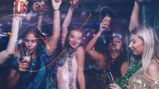 Would you be ok with your girlfriend going to a club late at night in a LDR?