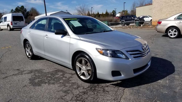 Do you think it’s better to buy a used car in cash or finance a new car in payments?