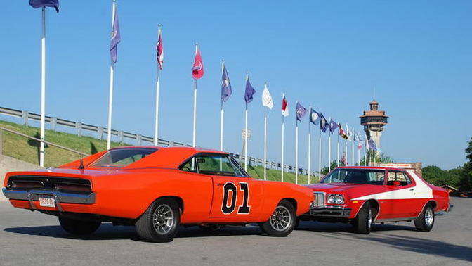 Who will win in a race, The Dukes of Hazzard's 1969 Dodge Charger ( better known as The General Lee or Starsky & Hutch's 1974 Ford Gran Torino?