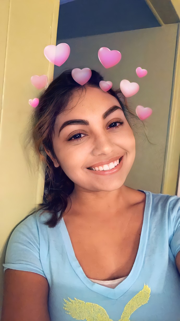Is this girl yalls type what do yall think about her?