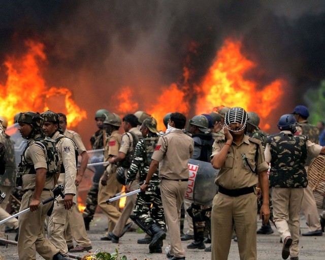 Why do people deliberately avoid visiting India?