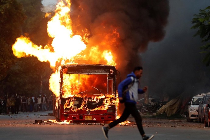 Why do people deliberately avoid visiting India?