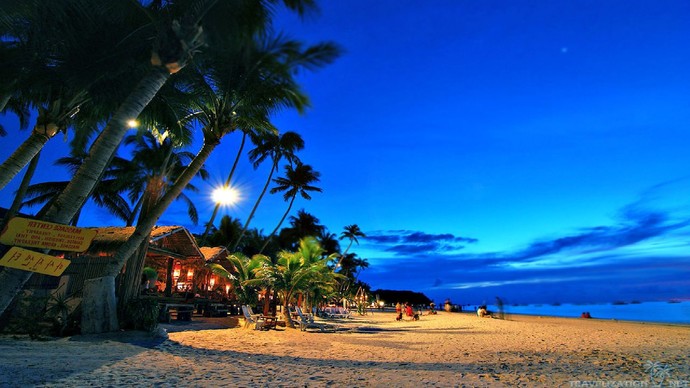What do you do if you want to spend your weekend at a beach hotel?