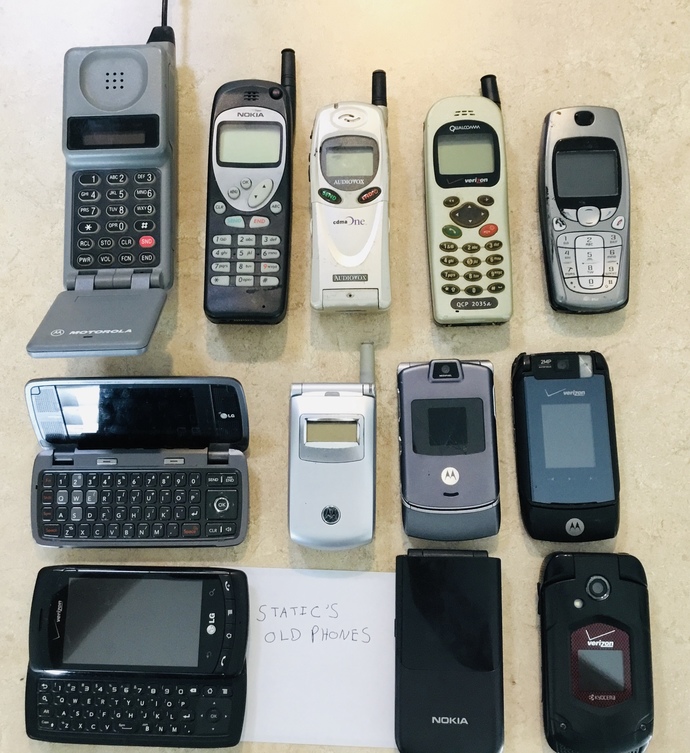 How old were you when you got your first mobile 📱 phone 📱?