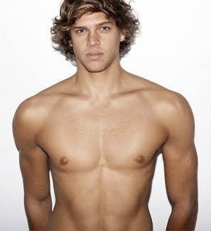 This one has better shoulders, naturally wider delts, a bit better V shape and he’d be 10/10