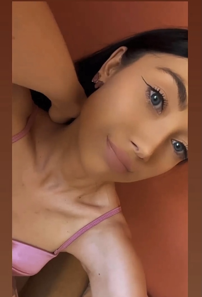 Girls, Does pink lipstick suit me?