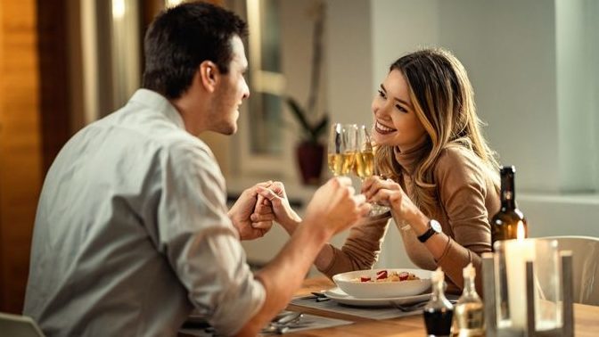 Guys, How does a dinner date at home sound like: good idea or bad?