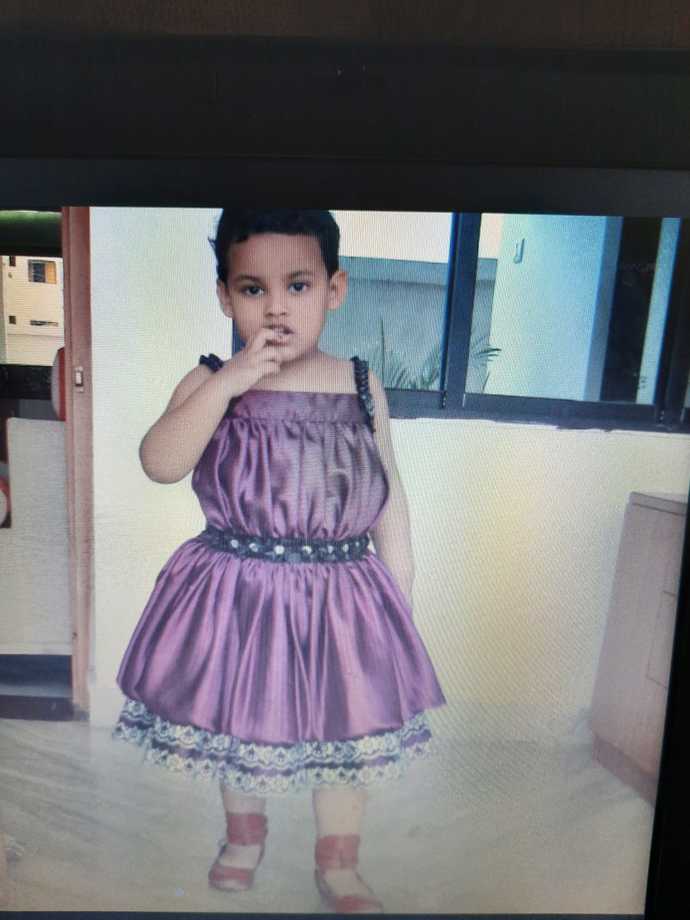 I remember being stubborn for this dress because its of pink shade, even though you can clearly see its quite big. Age- 2 years
