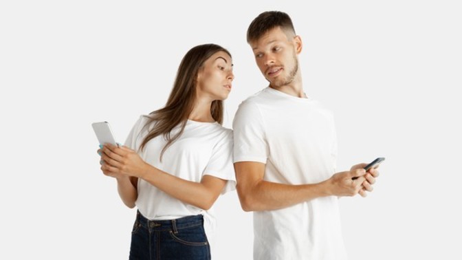 If you see a guy on a dating app, but he tells you he isn’t ready to commit, does that mean not commit to you?