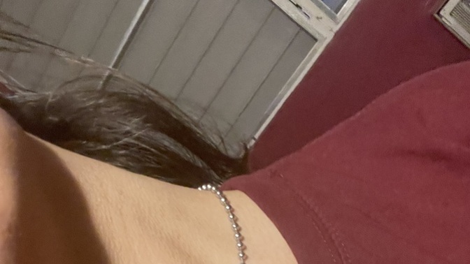 Do you like my necklace?
