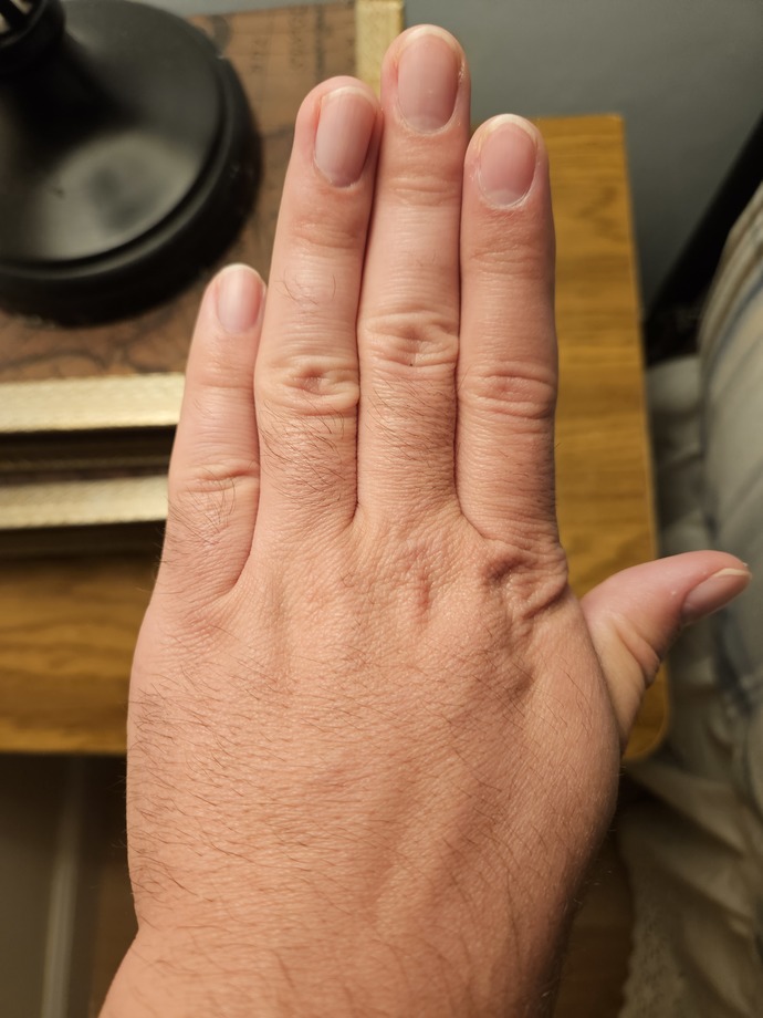 Do you like my manicure?