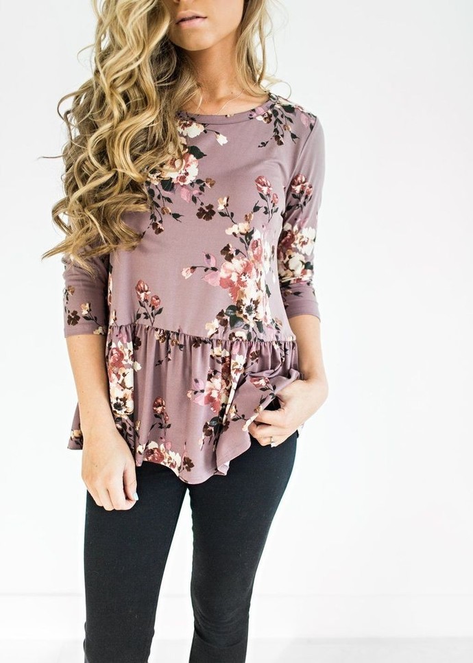 What do you think about women who dress like this throughout the year regardless of what is trendy?