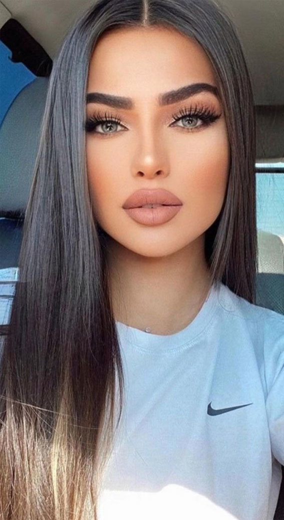 Which makeup look?