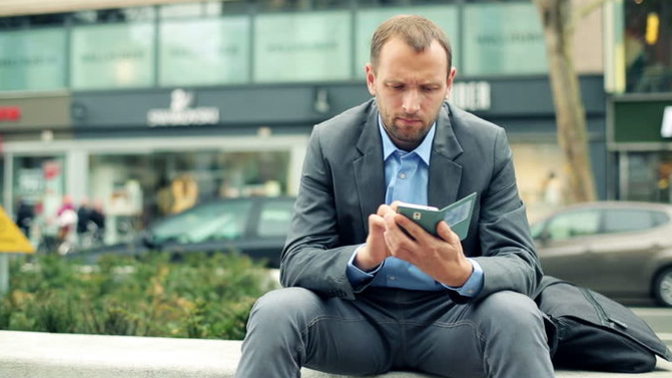 Why do people rarely text back on time?