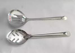 Which handling tool do you use while cooking?