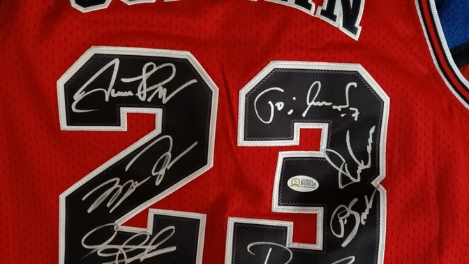 I dont know if my autograph is fake?