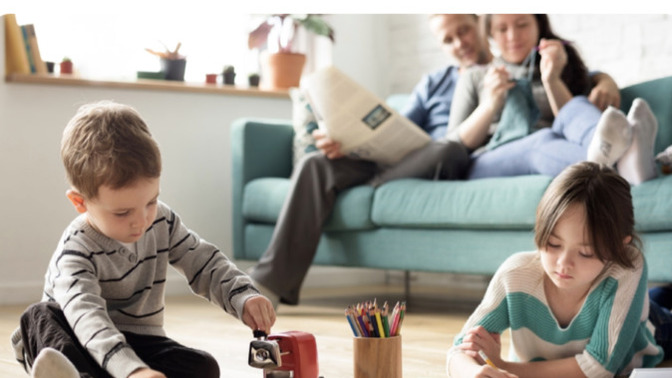 Is staying in an abusive/dysfunctional relationship/marriage for the sake of the kids justifiable?