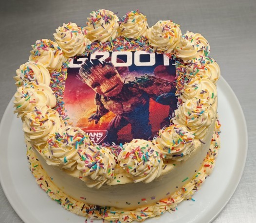 Got our first orders for birthday cakes what do you think?