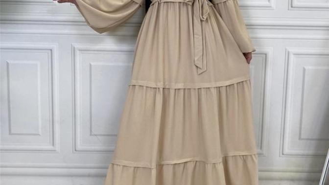 Guys what color dress?