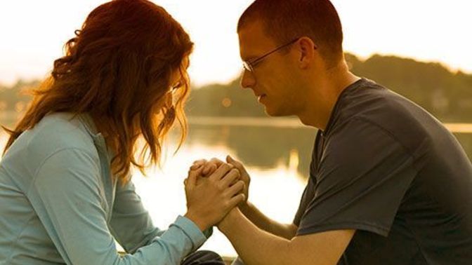 What should a man invest in relationships and what should a woman invest in relationships?