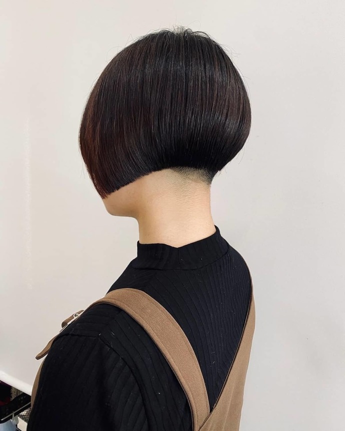 Girls and Guys, tell me what is your favourite hairstyle with photo example?