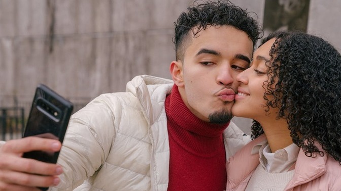 Do you believe that couples who overshare about their relationship on social media are really the most unhappy and likely to separate/divorce?