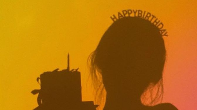 Guys, how do you feel when the girl you dumped remember your birthday and send you a birthday text?