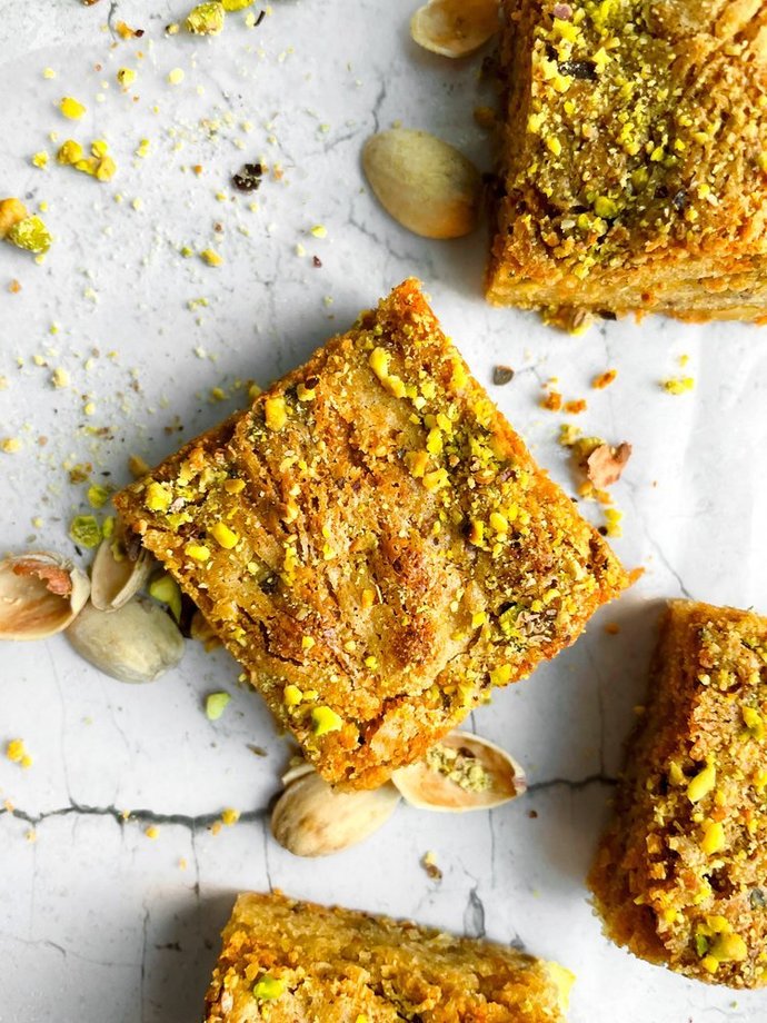 Thick Chewy Pistachio Crème Blondies
