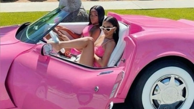 Can you tell what kind of car this is?