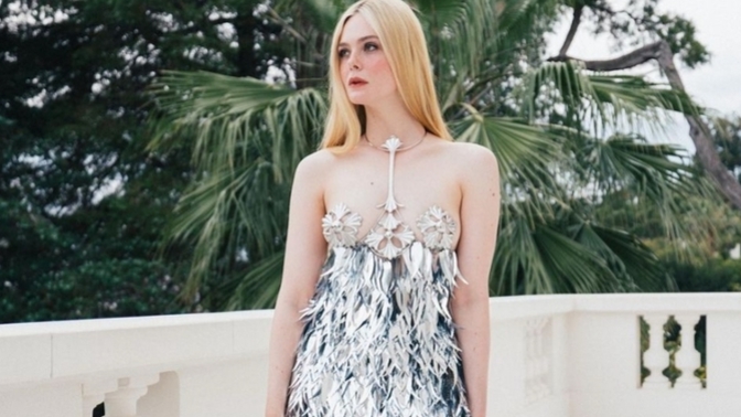 What do you think of Elle Fanning's DRESS?