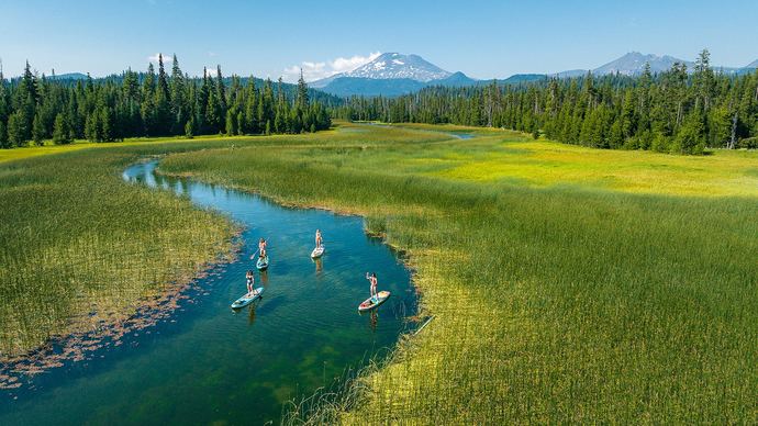 Which of these small towns would you rather live in ?
