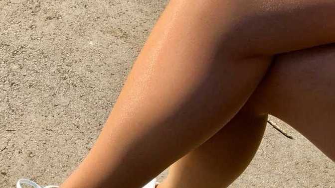 Girls, Any of you wear pantyhose with shorts and/or tennis shoes?