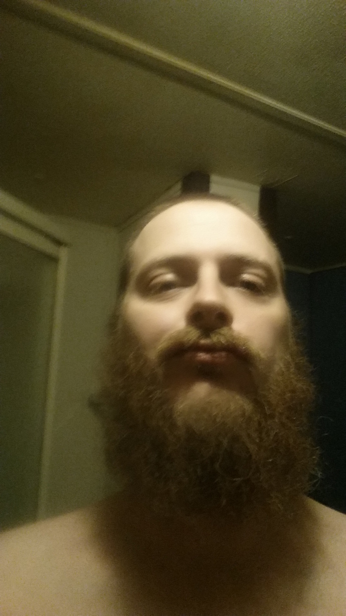 Here's a pic of me about 7 years ago after growing a ridiculous beard for 8 months.