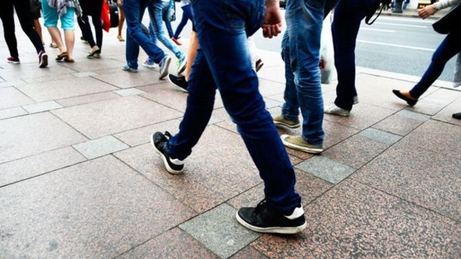 Would you date someone who has a really unusual way of walking?