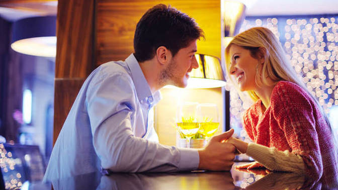 What do you pay attention to on a first date?