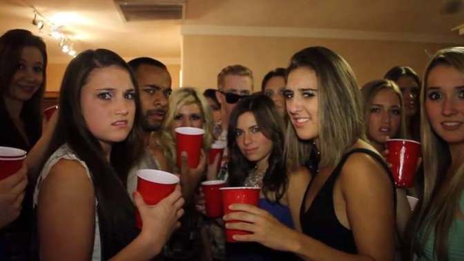 How do I stop repelling women?